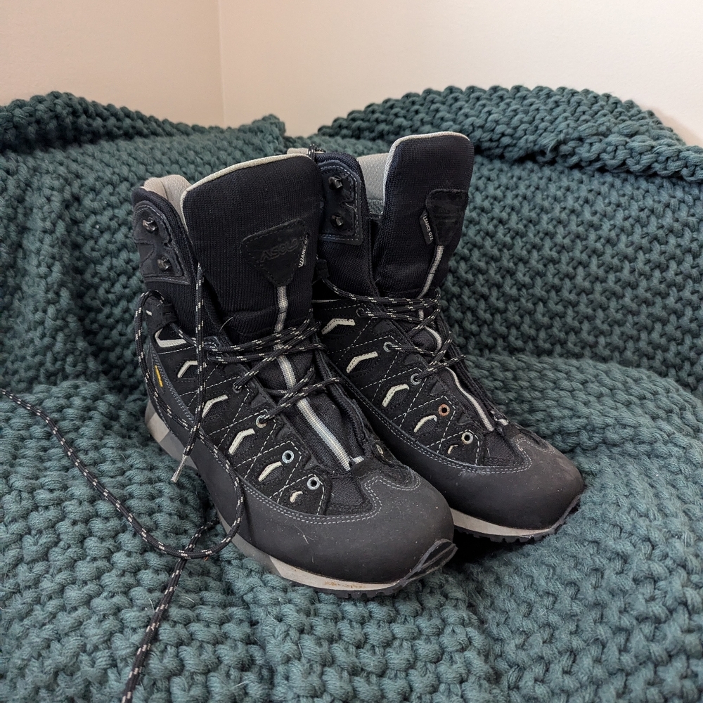 ASOLO Winter Hiking Boots